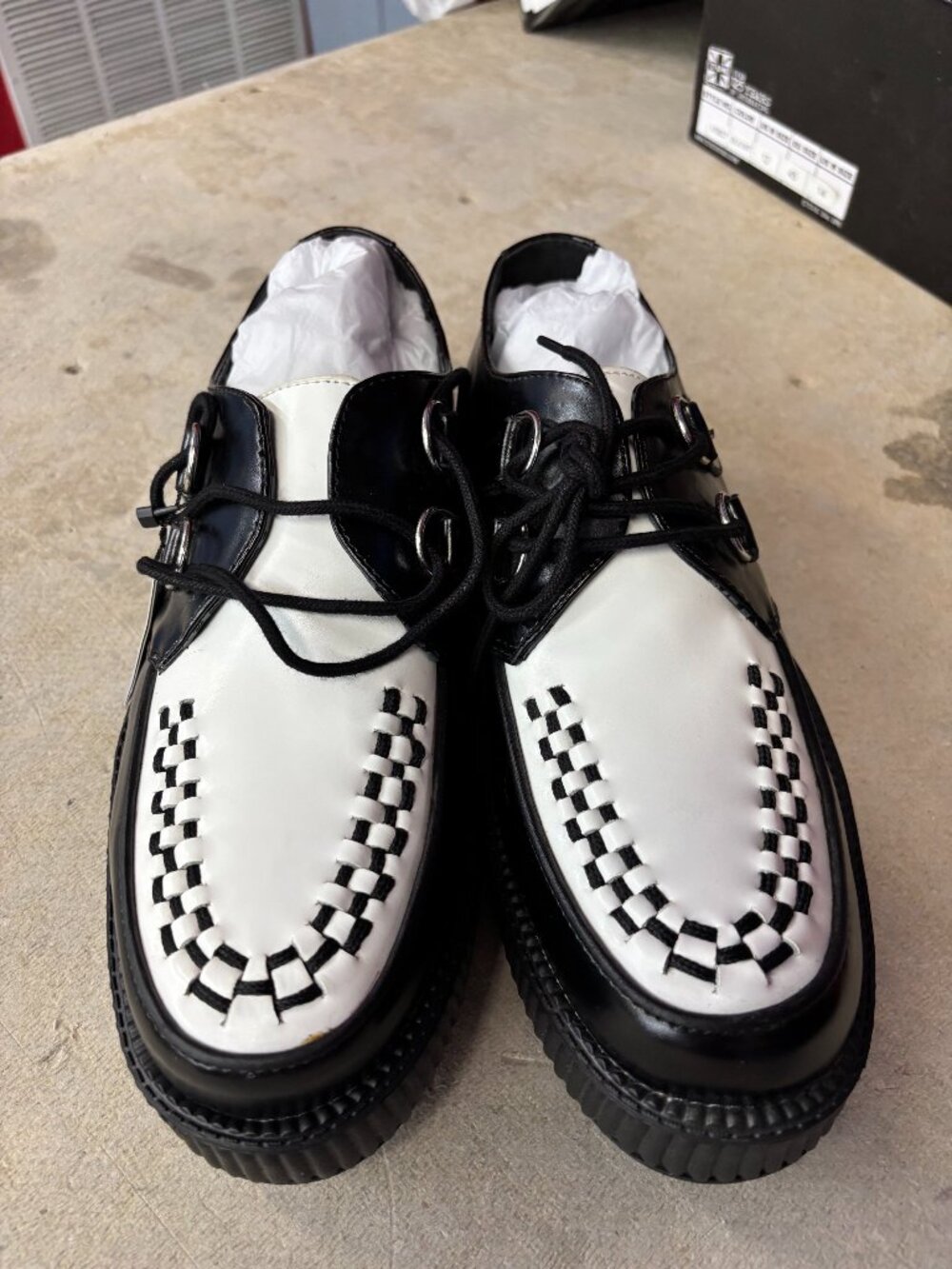 T.U.K. Blk/Wt Leather Viva Creepers Platform Skull Theme Lace-Up Shoes New!!